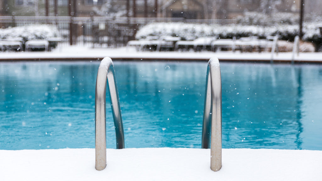 The Health Benefits of Cold Plunging in Your Winter Pool